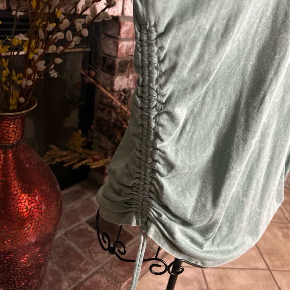 Pink Women’s Mint Green Long Sleeve Top Ruched Side Drawstring - Picture 2 of 5